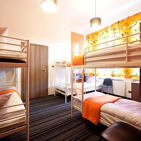 Hostal Planet